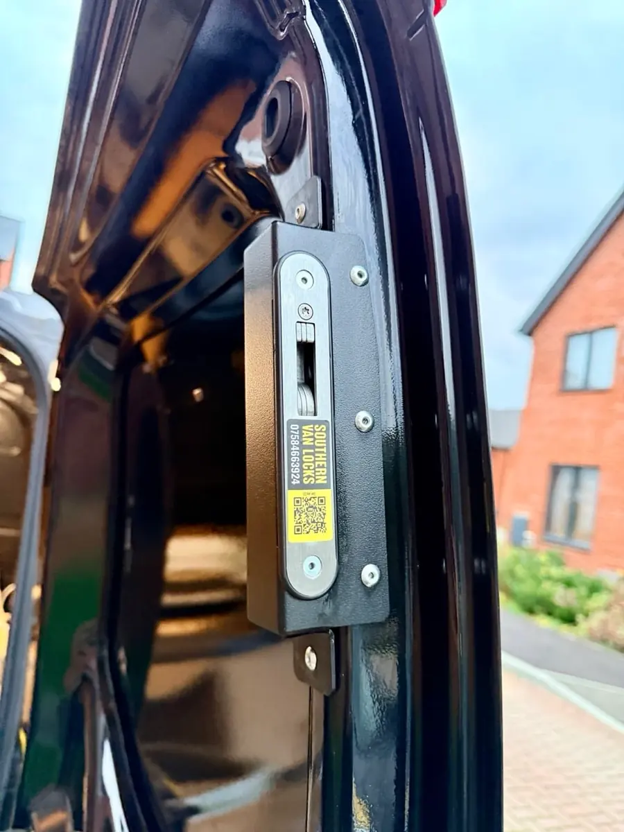 Van locks fitted in Oxford
