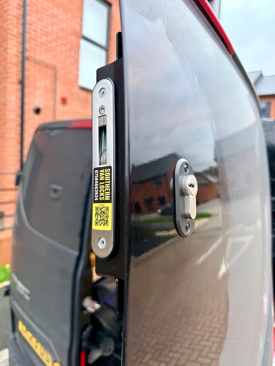 Van locks fitted in Oxford