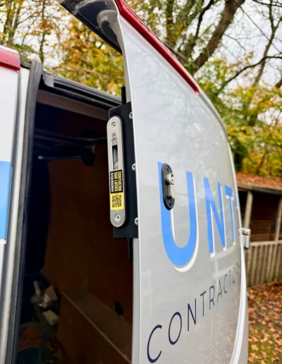 van locks luton